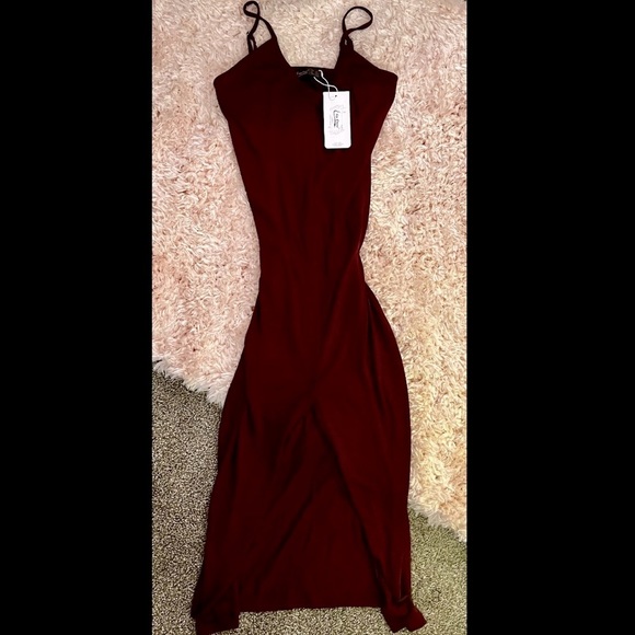 Adjustable Bodycon Maxi Dress in Wine Red - SZ Medium 🌟NWT🌟 - Picture 2 of 5